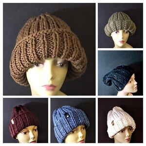 NWT Hattitudes Convertible Hand Knitted Beanie With Detachable Faux Leather Tag.